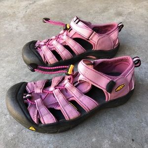 KEEN Womens 5 Hiking Sandals